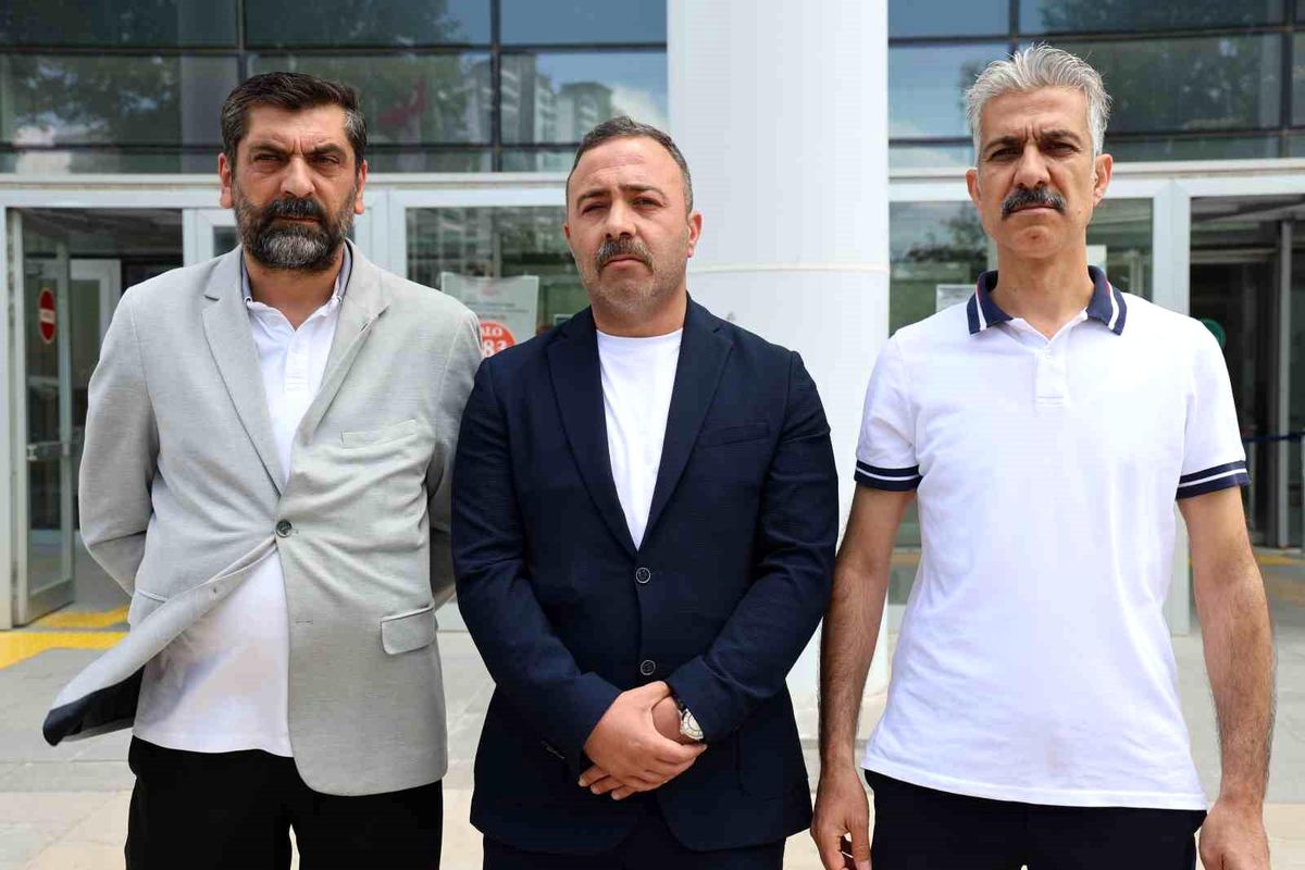 EMŞAV, şehitlere hakaret eden kadınlar hakkında suç duyurusunda bulundu