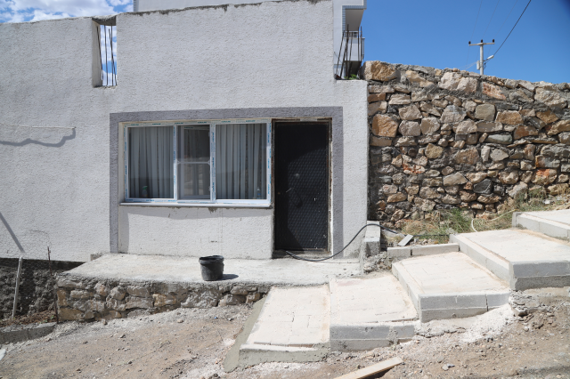 Engelli kızı için rampa isteyen kadına kürekli saldırı: Şüpheli tutuklandı