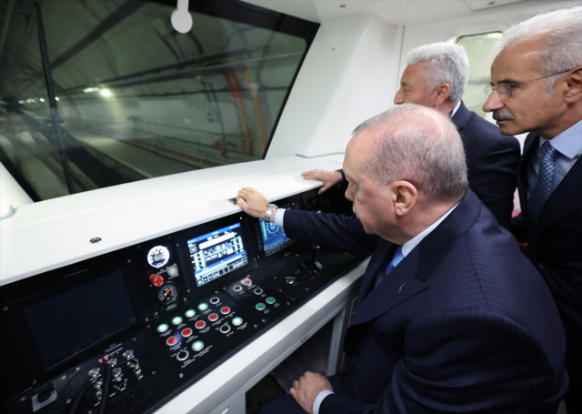 Halkalı-İstanbul Havalimanı metro hattı hizmete açıldı! 31 Temmuz'a kadar ücretsiz olacak