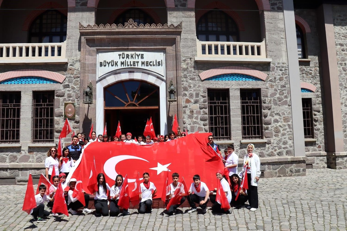 Öğrenciler Ankara\'yı Gezdi