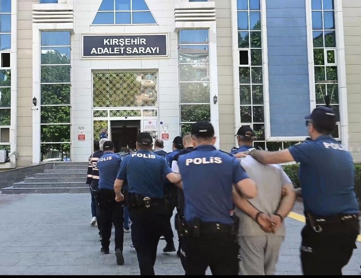 Kırşehir\'de Hırsızlık Operasyonu: 5 Şüpheli Yakalandı
