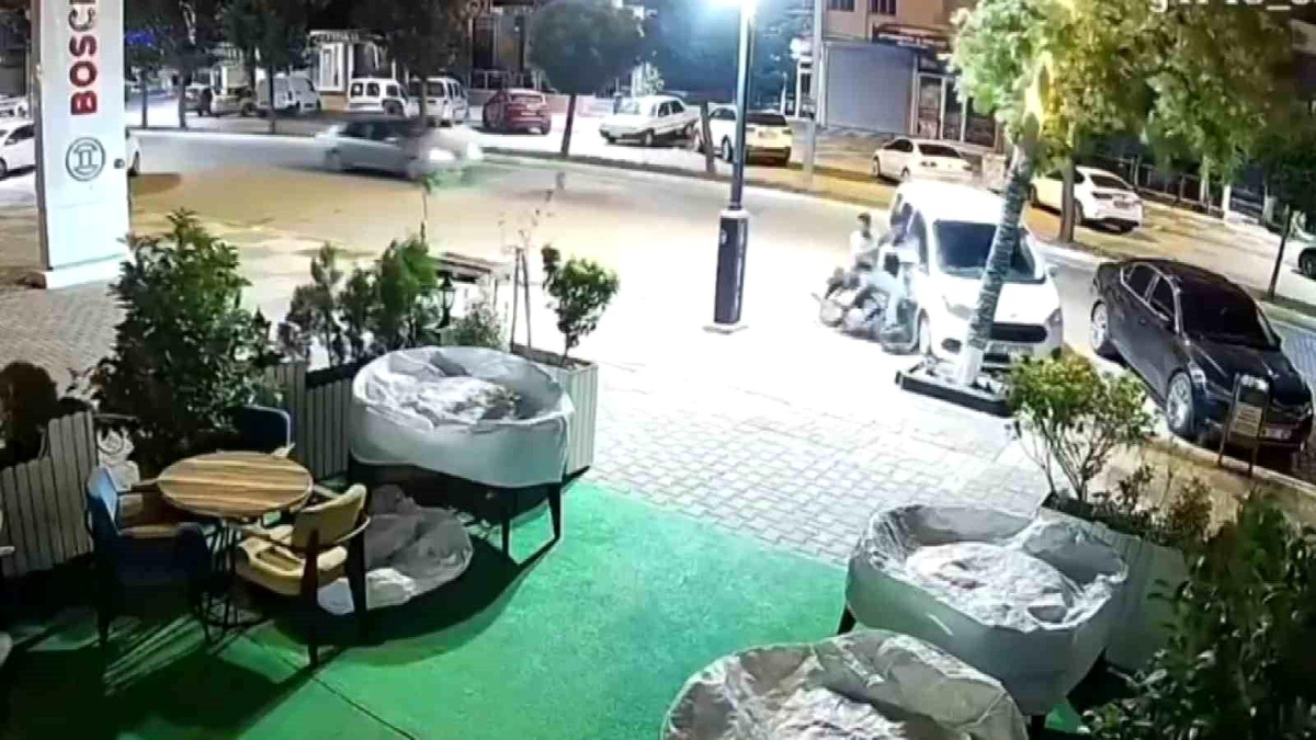Kahta\'da Motosiklet Kazası: İki Yaralı