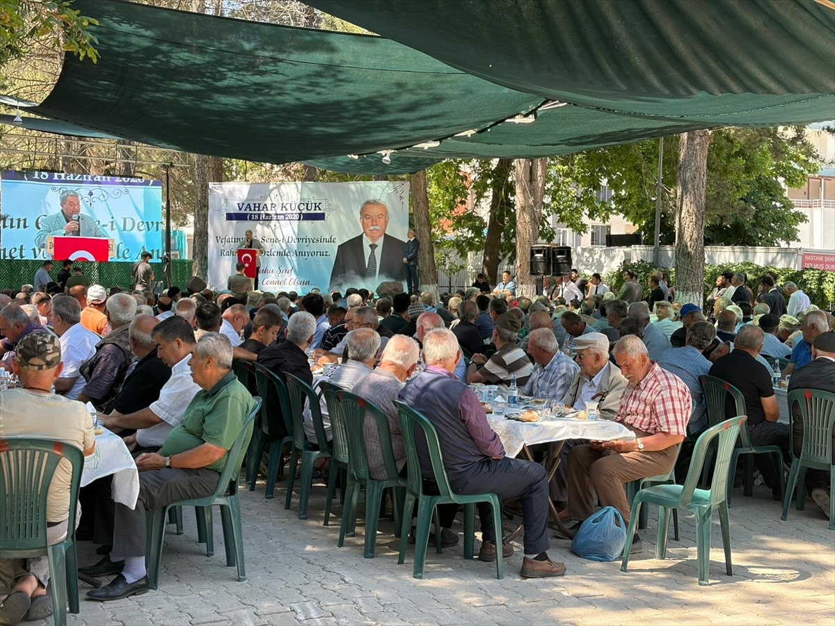Vahap Küçük İçin Anma Programı Düzenlendi