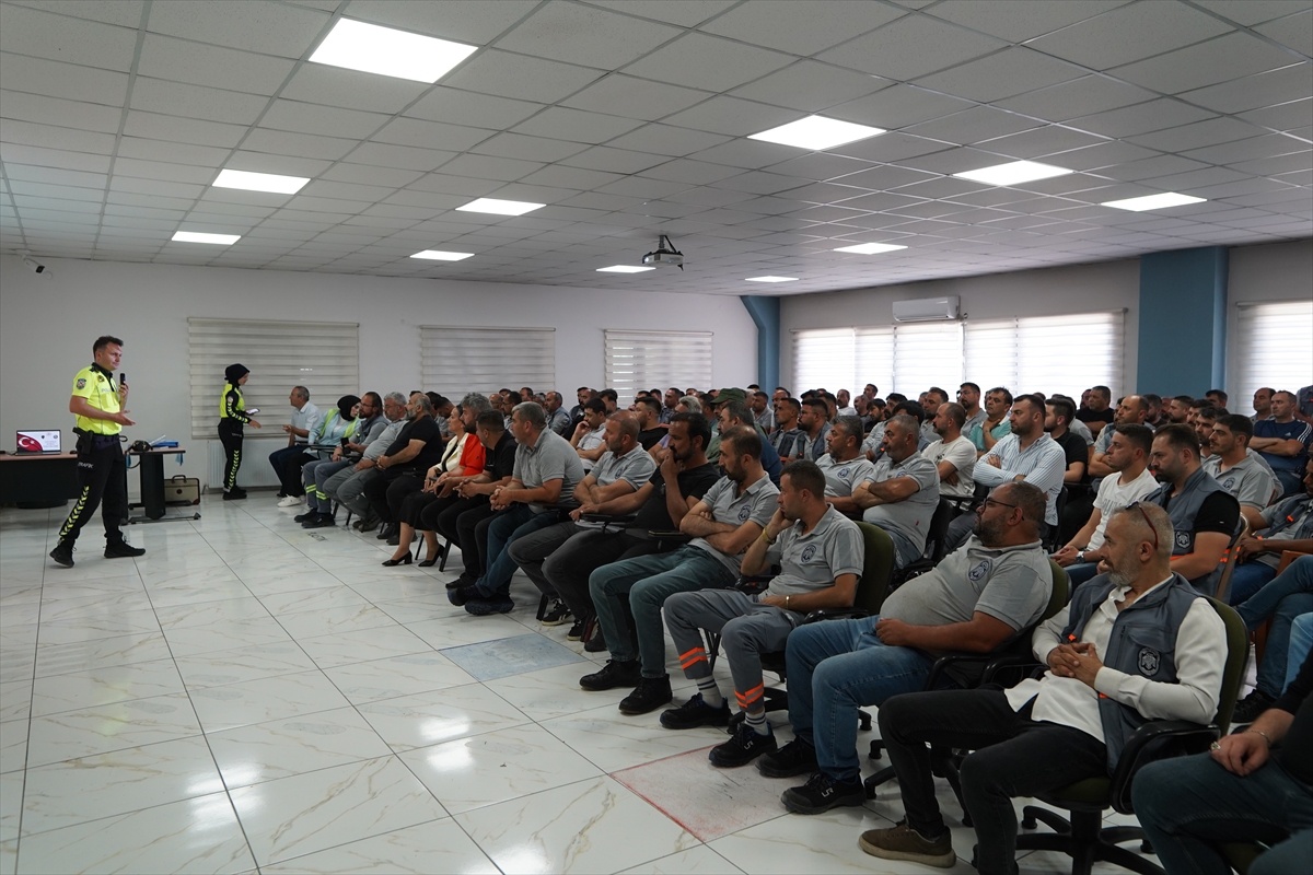 Belediyeden Trafik ve İş Güvenliği Eğitimi