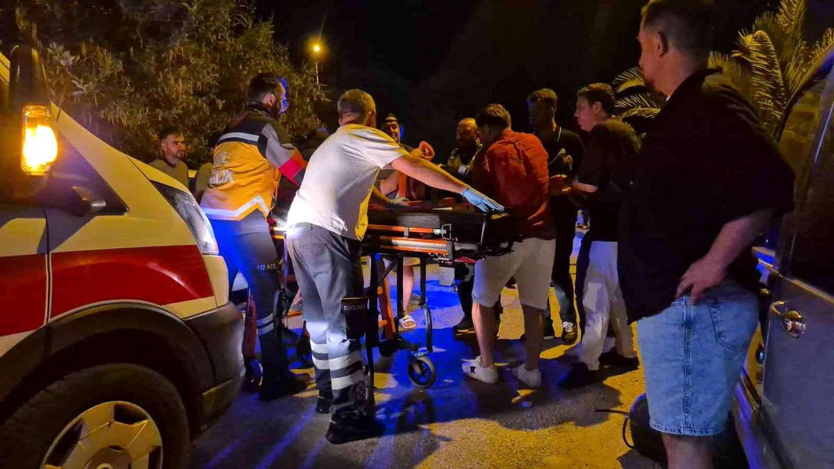 Bodrum\'da hız yapan cip kaza yaptı, motosiklet sürücüsü ağır yaralandı