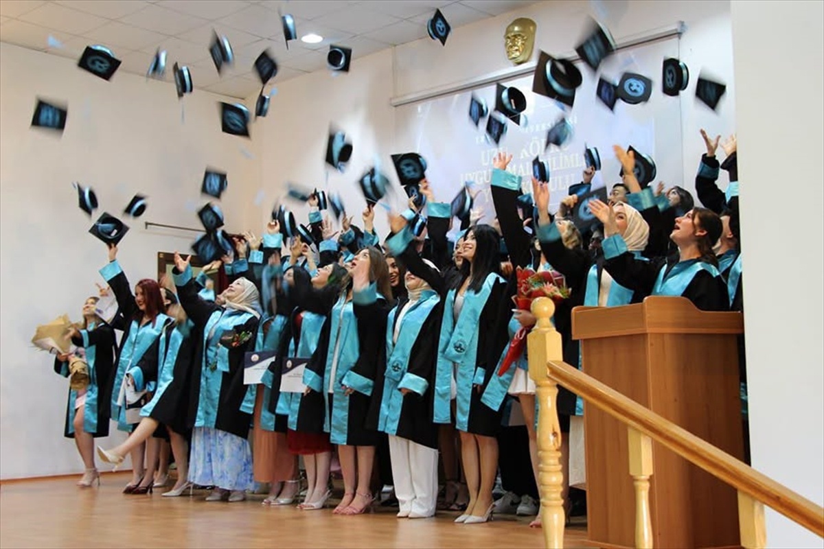 Trakya Üniversitesi\'nde Mezuniyet Töreni