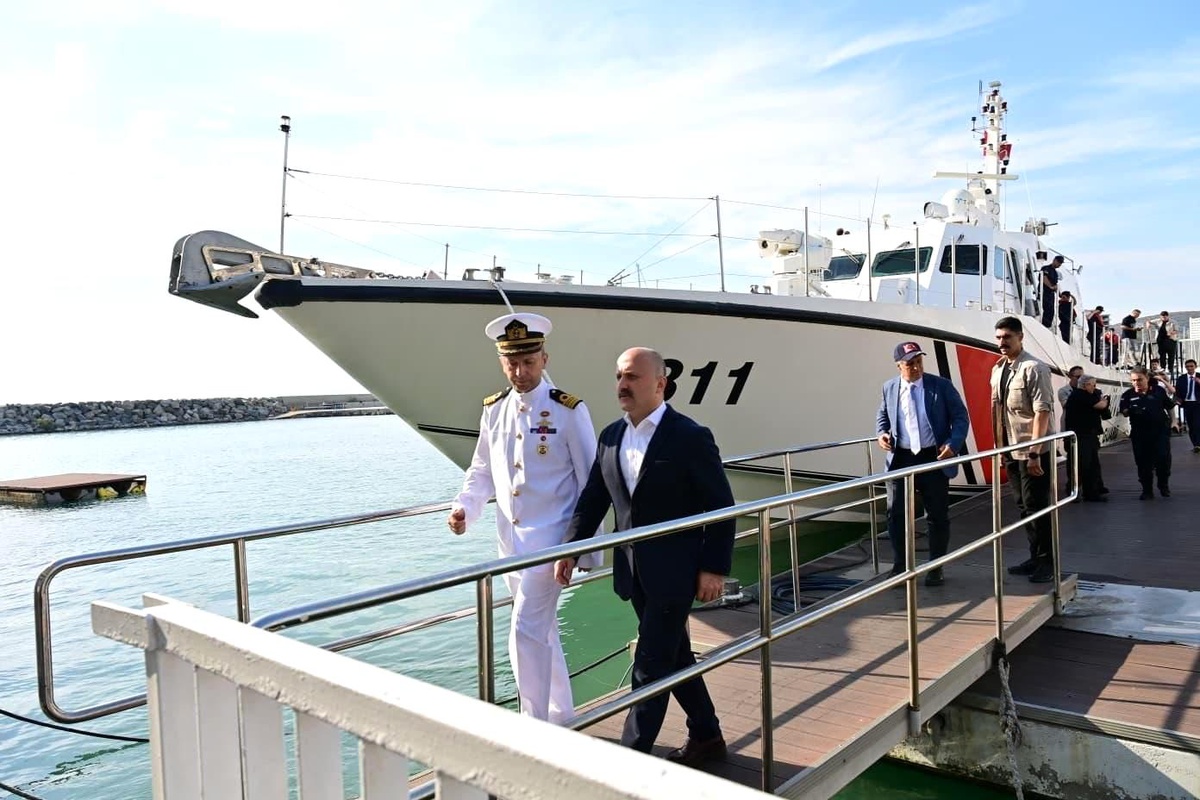 Vali Varol, Sahil Güvenliği Ziyaret Etti