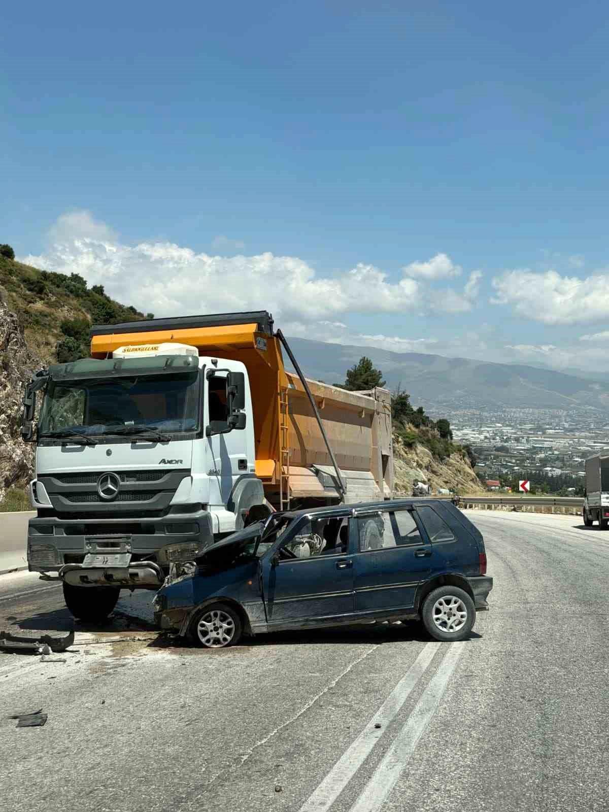 Hatay\'da Kaza: 2 Yaralı
