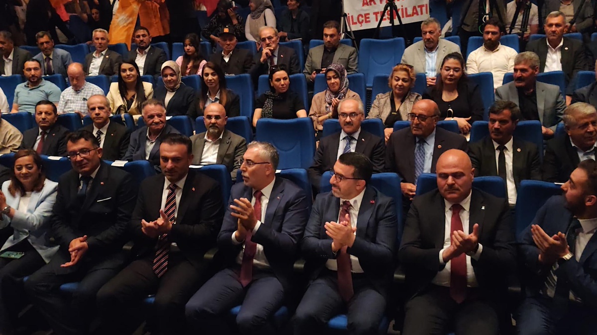 Bakan Işıkhan: Sağlık ve sosyal güvenlikte örnek ülkeyiz