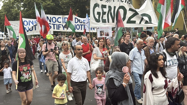 Berlin’de Filistin’e Destek Gösterisi