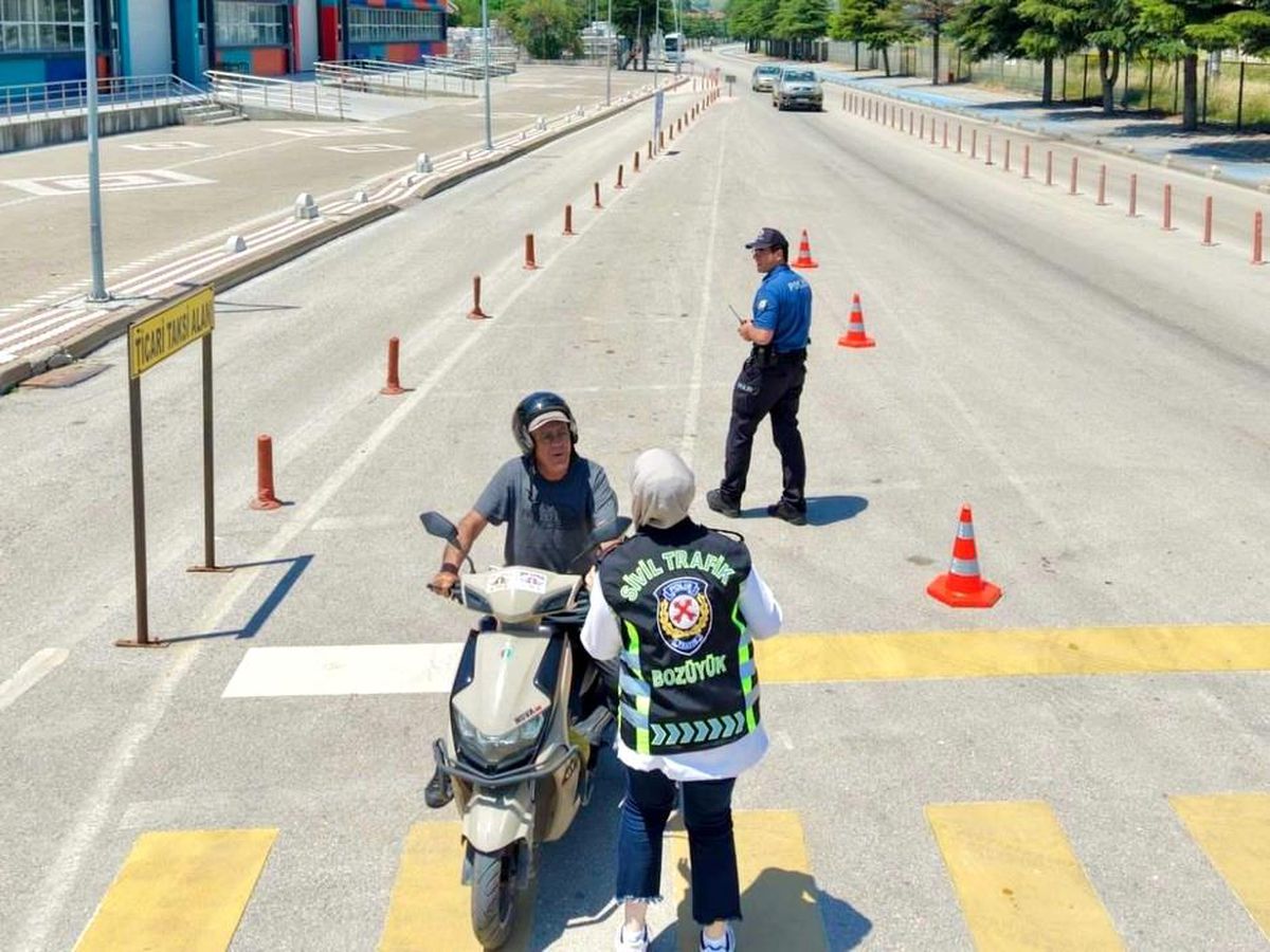 Drone ile Trafik Denetimi Bozüyük\'te