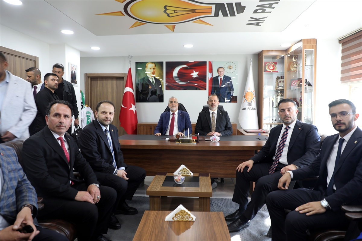 Bakan Işıkhan Ardahan\'da Ziyaretlerde Bulundu