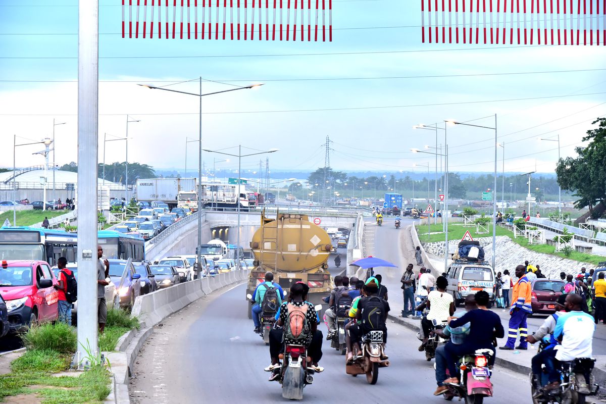 Çin\'den Kamerun\'a Gıda Yardımı