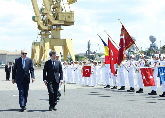 Cumhurbaşkanı Erdoğan: Türkiye, tarihinde ilk kez bir NATO ve AB üyesi ülkeye savaş gemisi ihraç etti