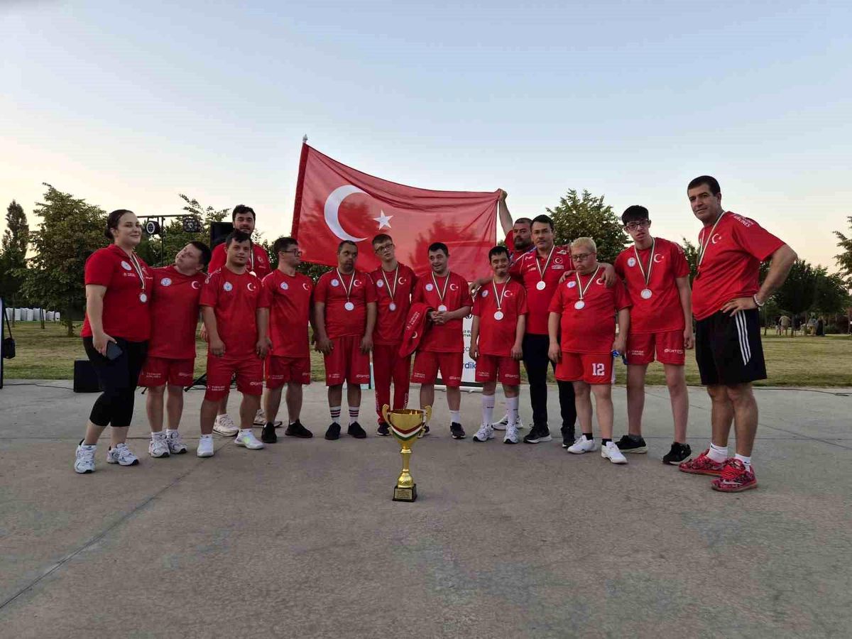 Down Basketbol Takımı Dünya İkincisi