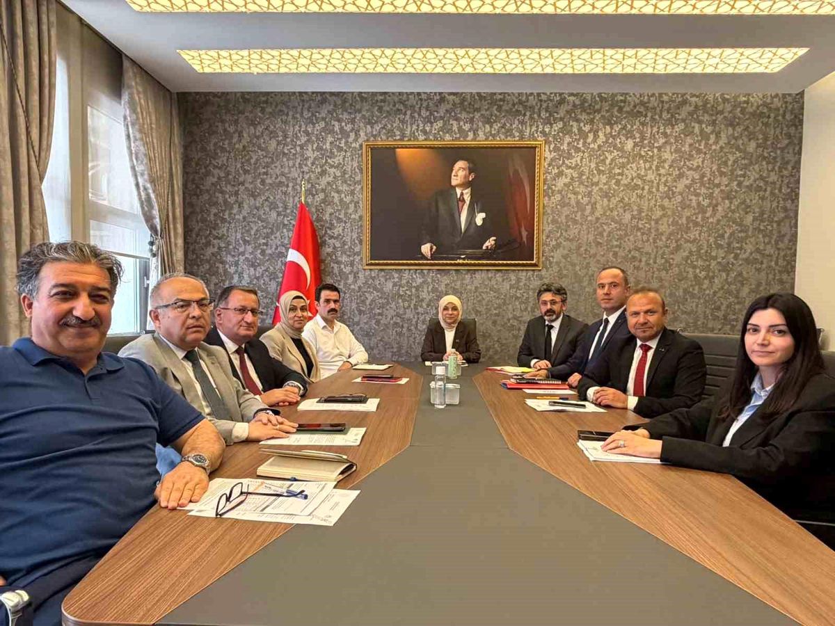 Düzce\'de Eğitim Değerlendirme Toplantısı