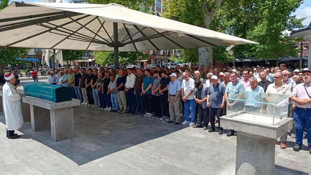 Balıkesir’de Esin Camak Vefat Etti