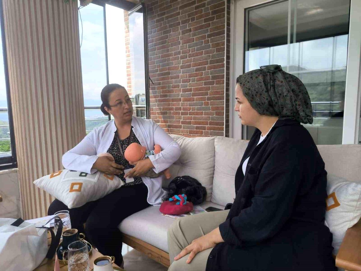 Hatay\'da Anne Adaylarına Destek