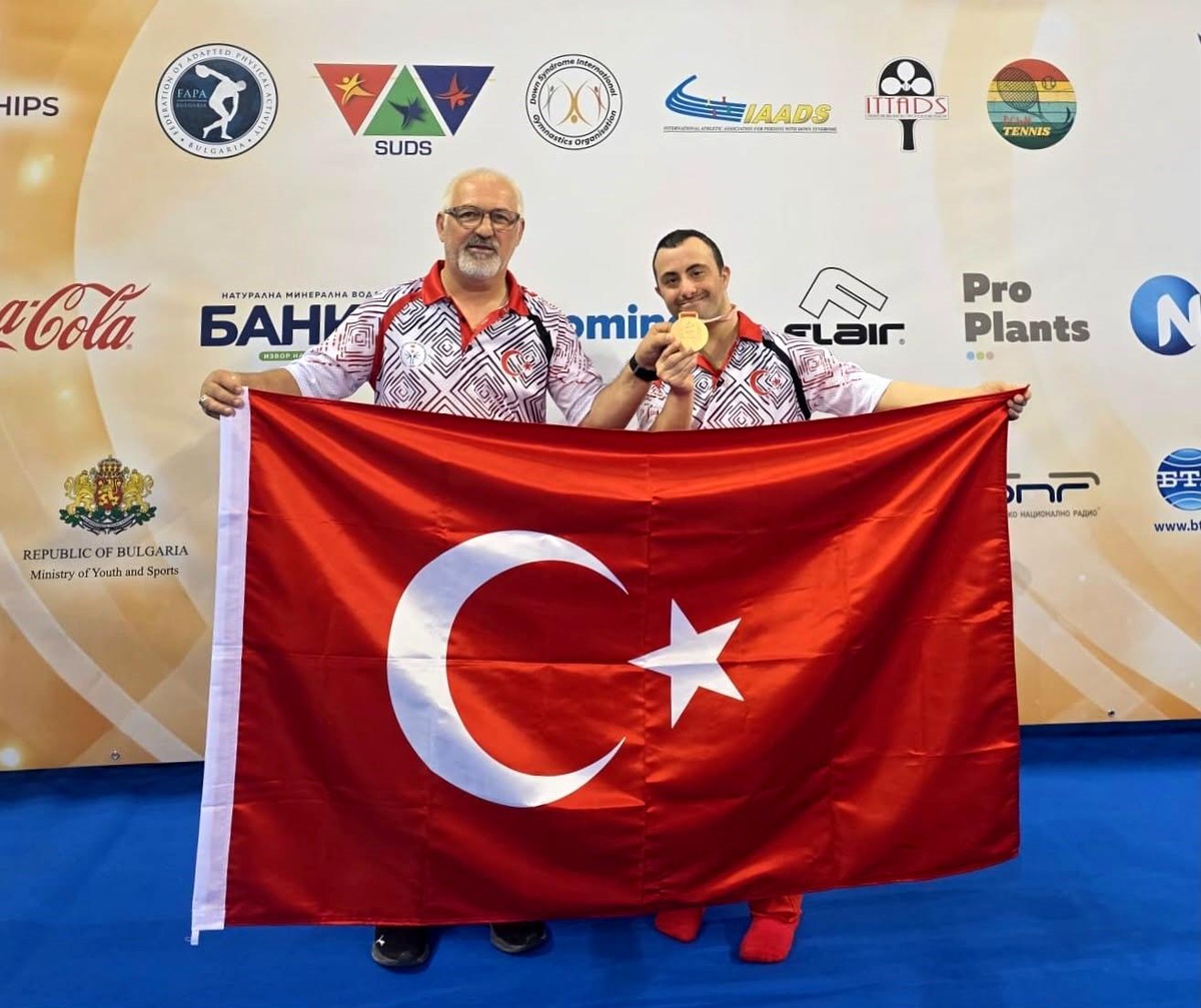 İzmirli sporcudan tarihi başarı