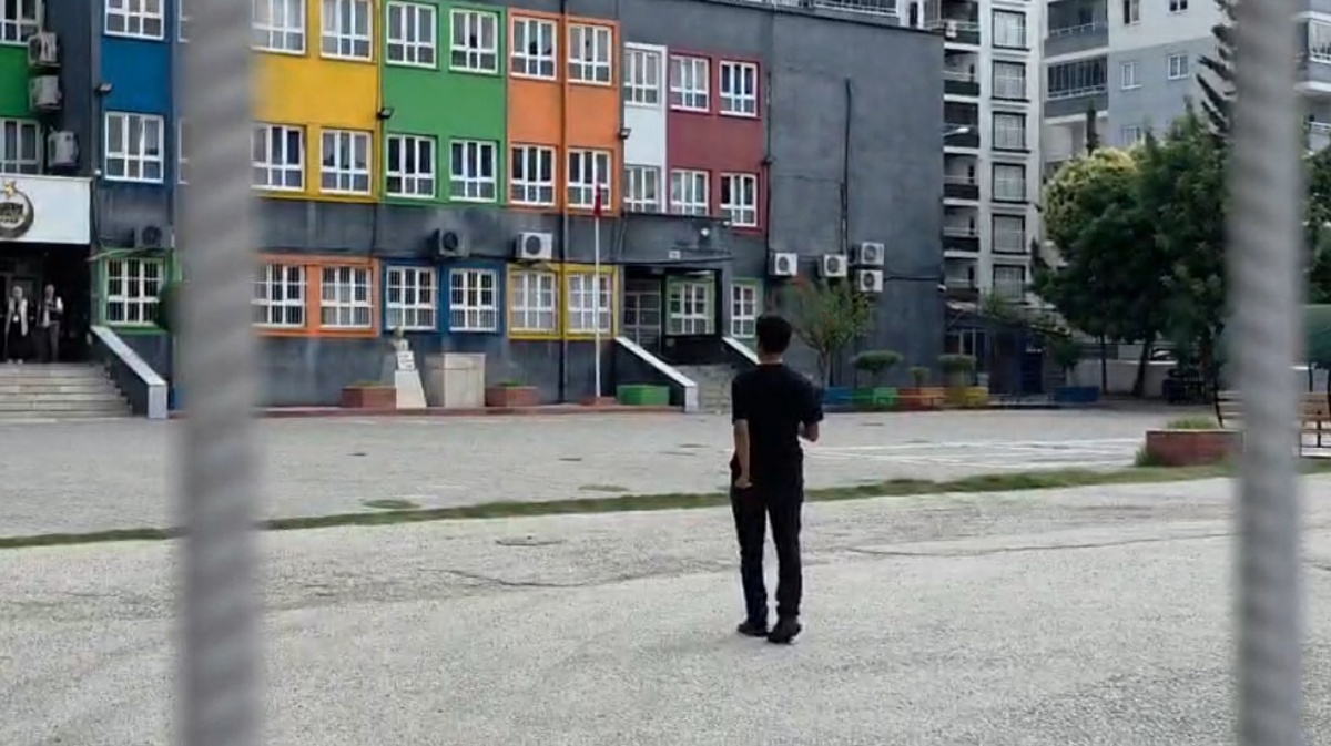 Kimliğini Unutan Öğrenci Sınava 2 Dakika Geç Kaldı