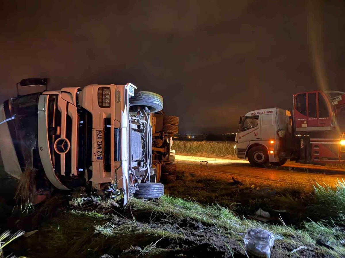 Afyonkarahisar\'da Trafik Kazası: 4 Yaralı