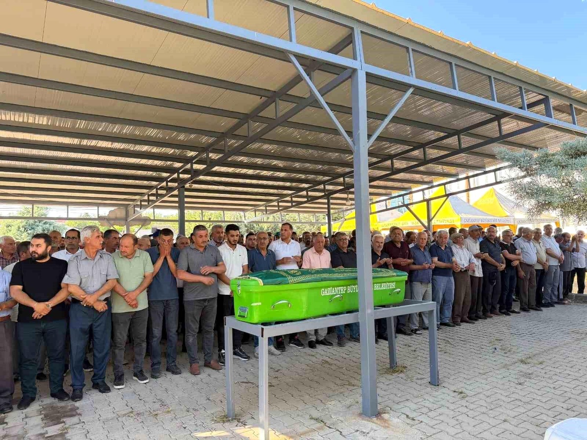 YKS\'ye Giderken Trafik Kazasında Hayatını Kaybetti
