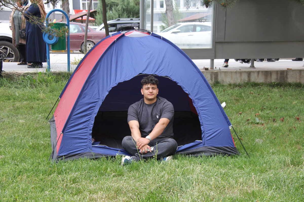 YKS Heyecanı Sivas\'ta Başladı