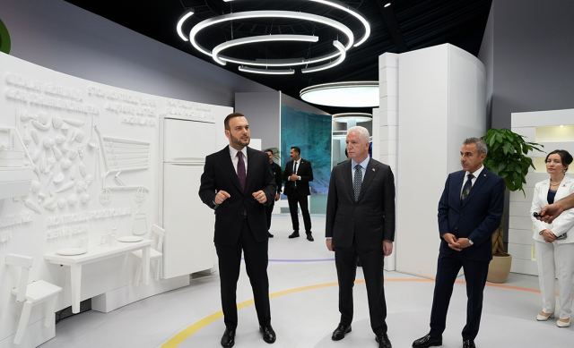 “Sürdürülebilir Bir Gelecek İçin Sıfır Atık Sergisi” ziyaretçilerini ağırlıyor