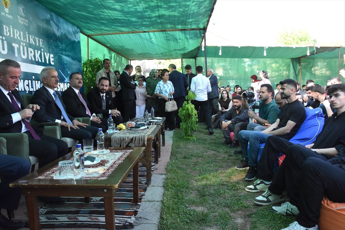 Hakkari\'de Barış ve Yatırım Vurgusu