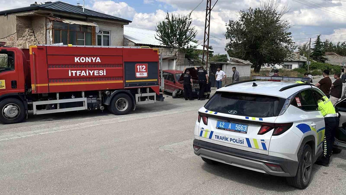 Kaçan Sürücü Duvara Çarptı