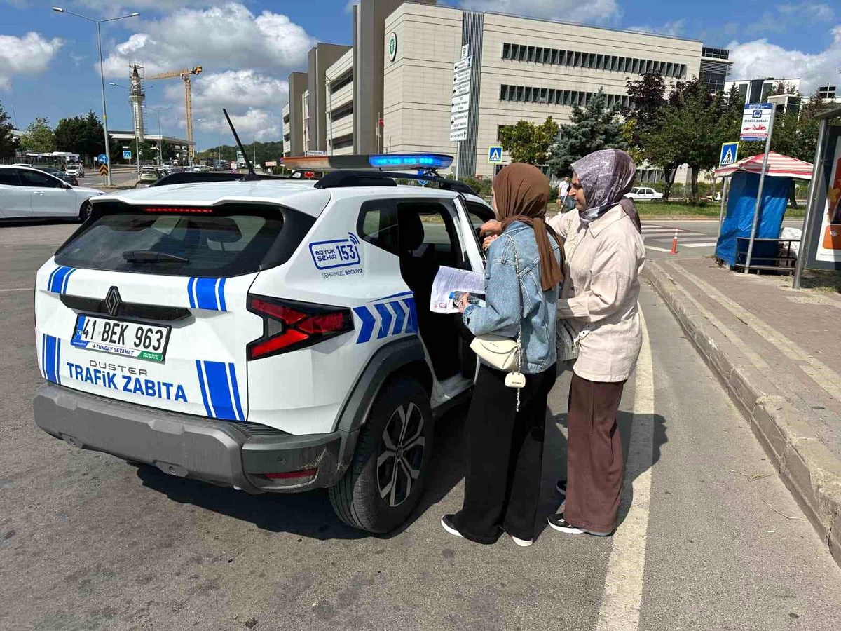 Zabıta ekipleri YKS\'de gençleri yalnız bırakmadı