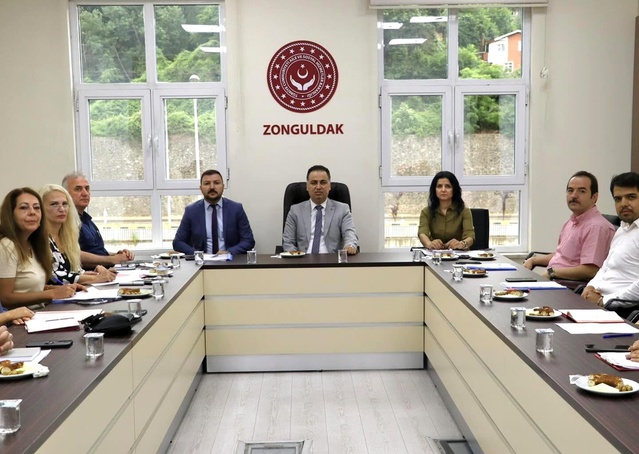 Zonguldak’ta Huzurevi Yönetmeliği Toplantısı