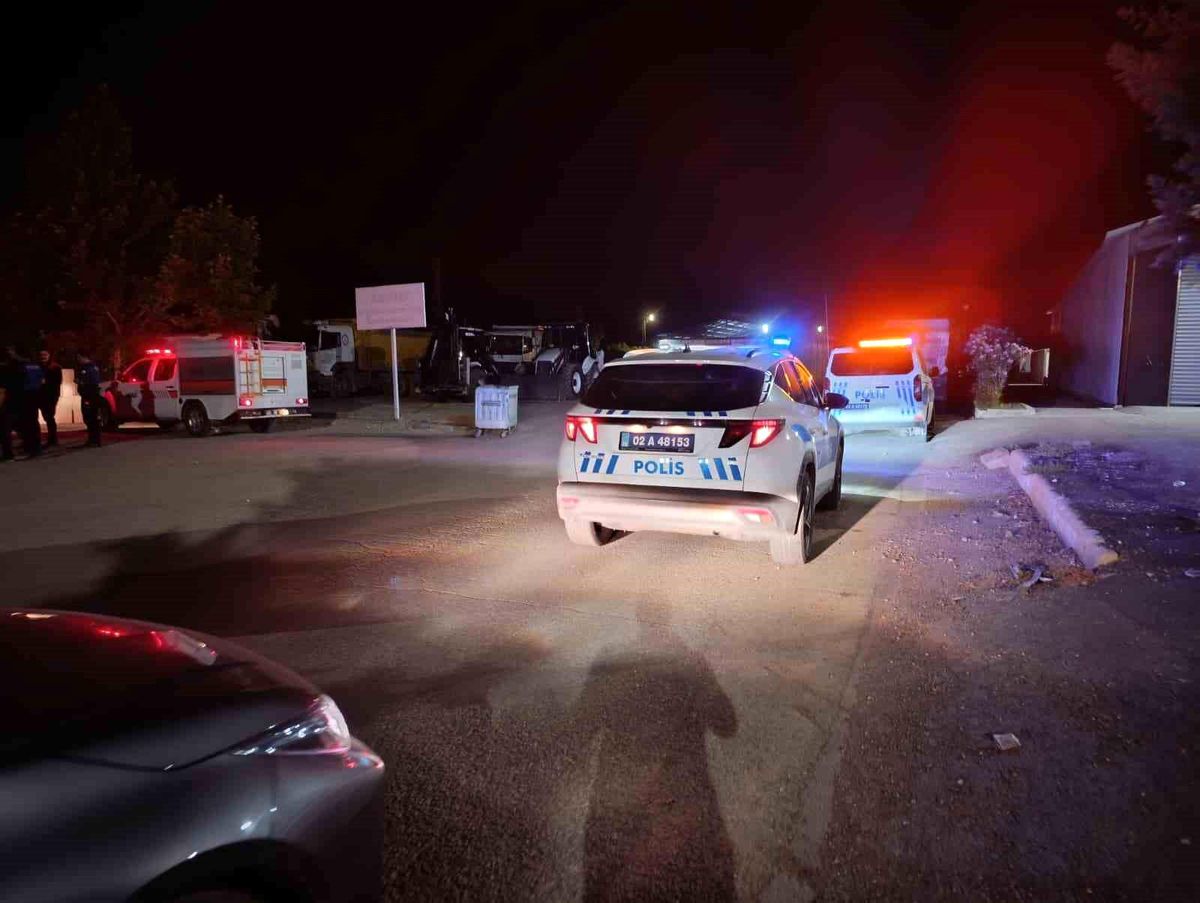 Adıyaman\'da boş alanda klor gazı paniği