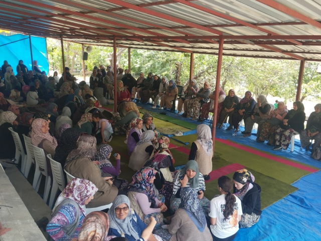 7'den 70'e tüm mahalleli yağmur duasına çıktı: Ancak bu kez dertleri yağması değil