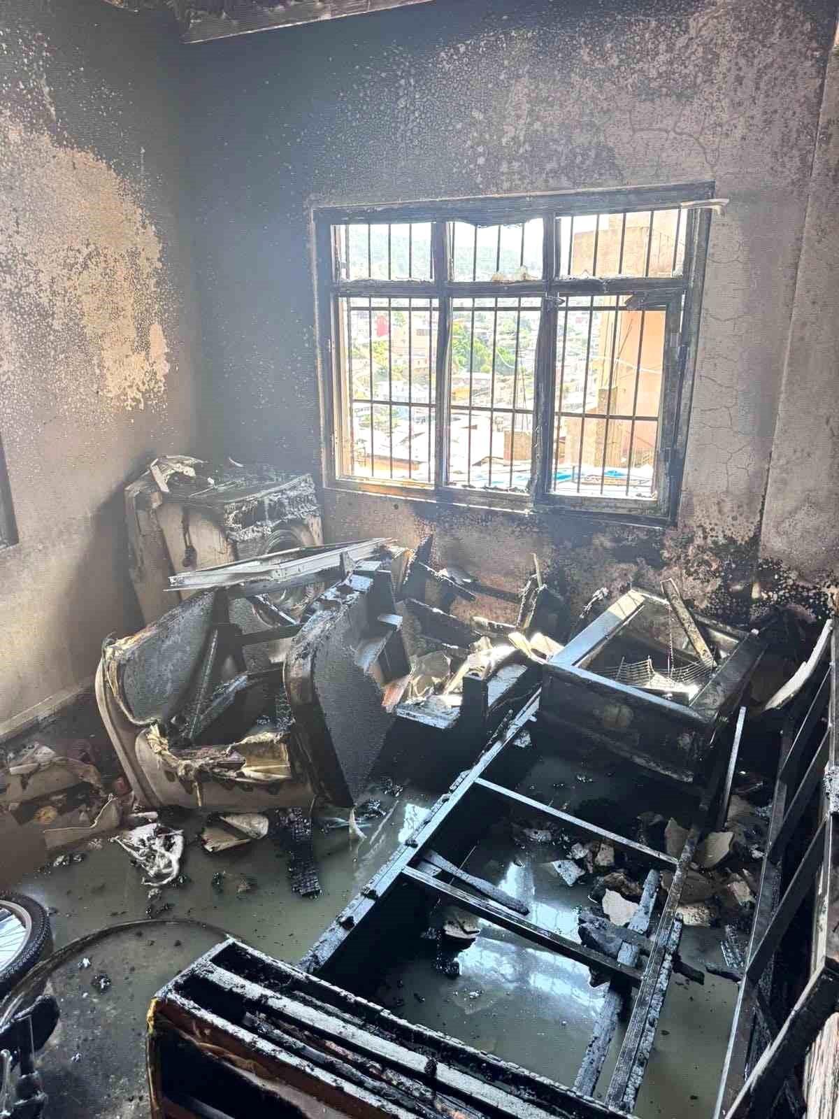 Belen\'de ev yangını