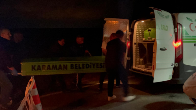 Karaman'da direksiyon başında kalp krizi geçiren sürücü hayatını kaybetti