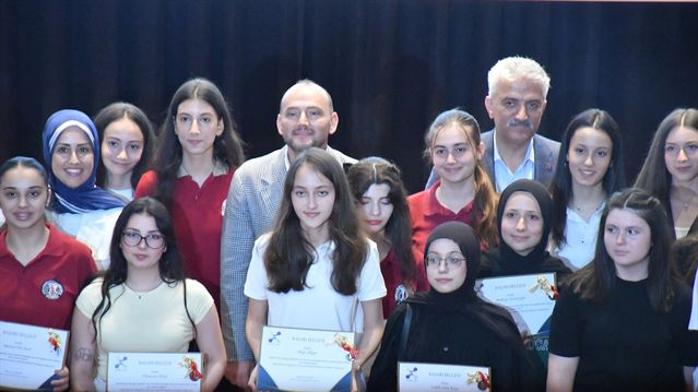 Akçakoca’da Eğitimde Başarı Ödülleri Töreni
