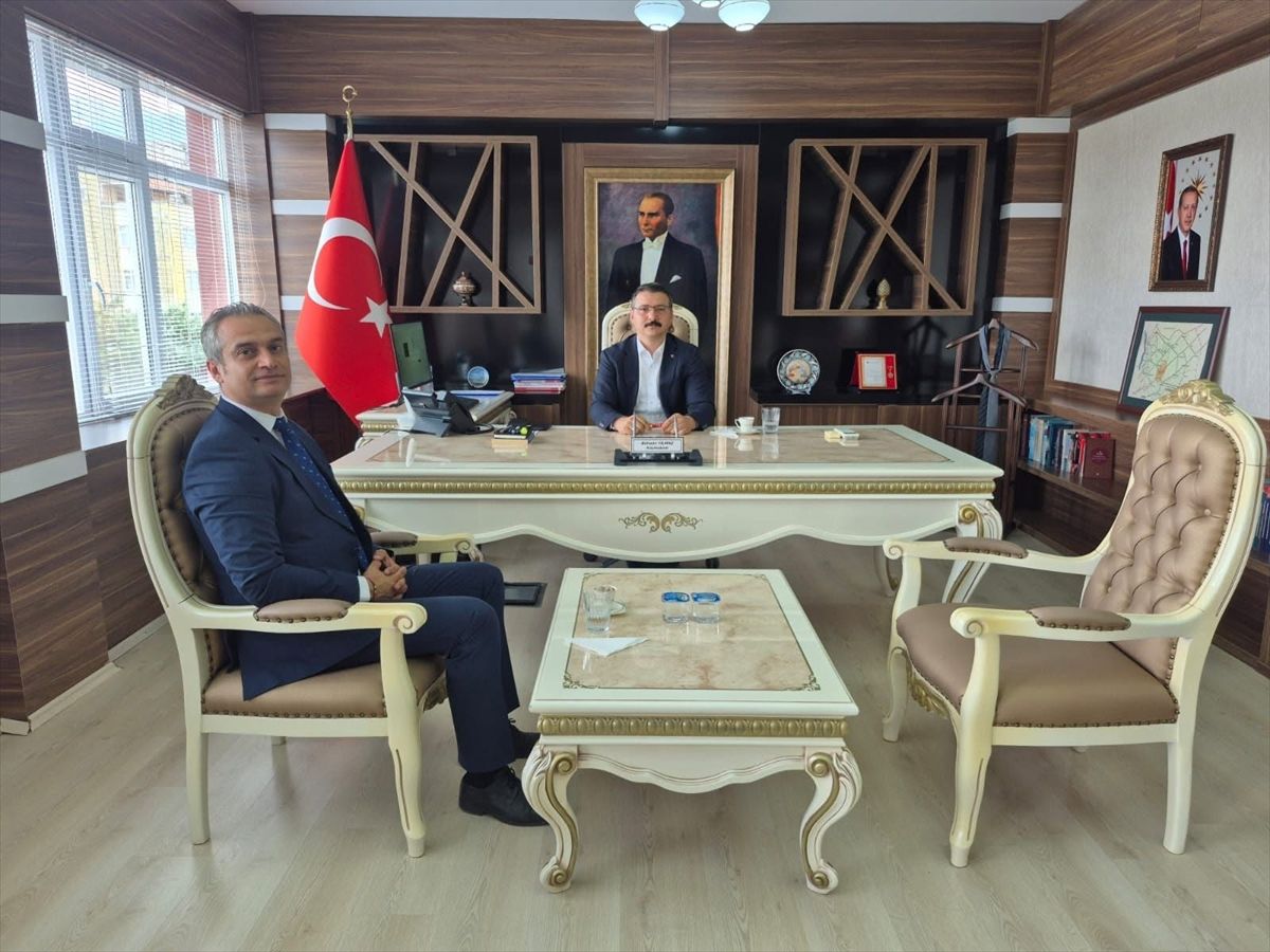 Trakya Üniversitesi Rektörü Hatipler\'den Babalar Günü mesajı