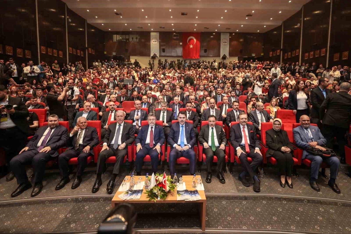 Erciyes Zirvesi-1 Kayseri\'de yoğun katılımla gerçekleştirildi