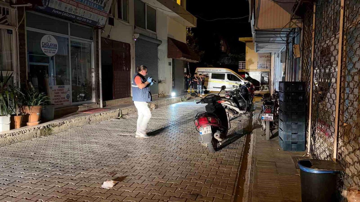 Gazipaşa\'da silahlı kavga: 1 yaralı, 1 gözaltı