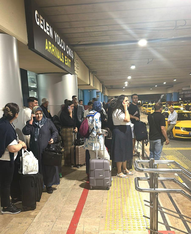 Havalimanında pist ışıkları arızalandı, Erzurum diye yola çıkanlar kendilerini Trabzon'da buldu