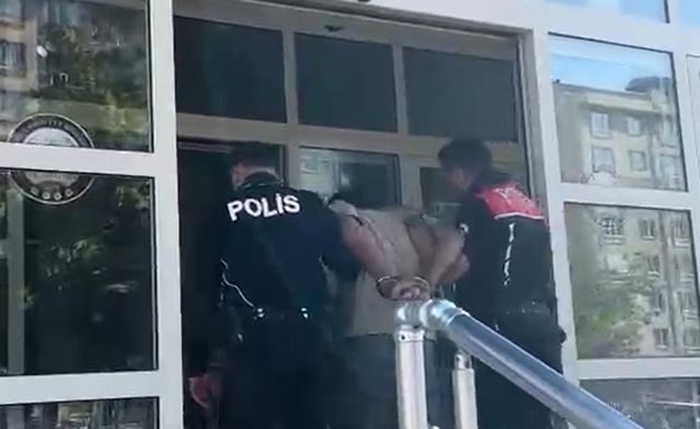 İnterpol’ün aradığı firari, sahte kimlikle Kütahya’da yakalandı