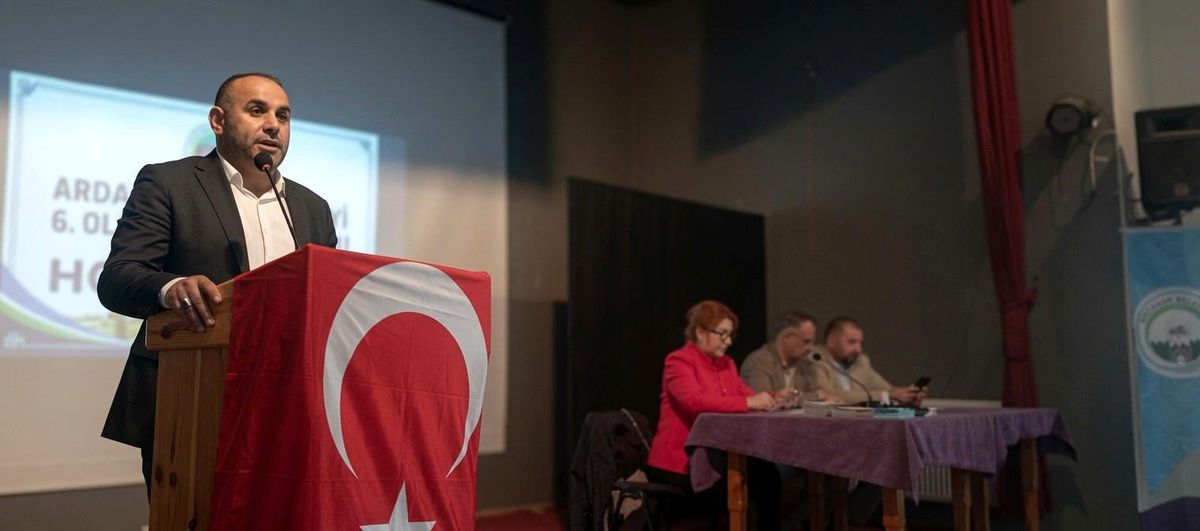 Ardahan Kent Konseyi\'nde Morkoç Güven Tazeledi