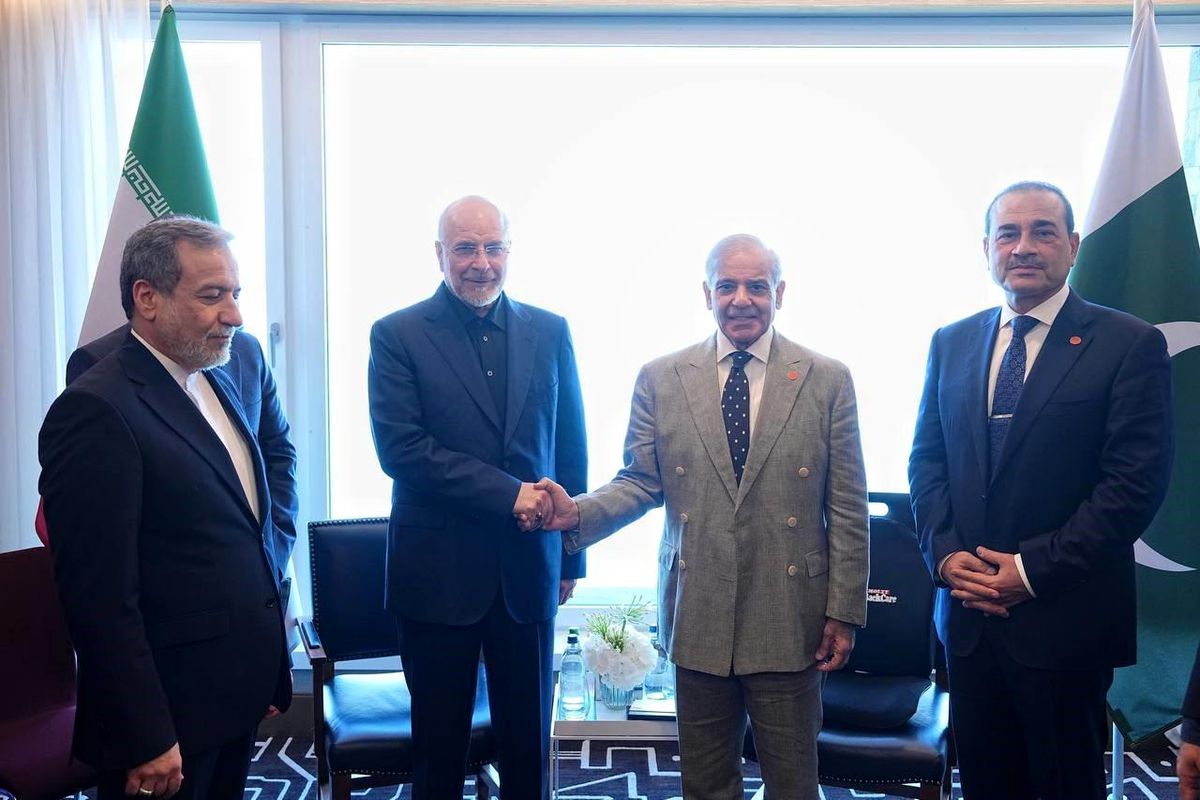 Pakistan\'dan ABD-İran Görüşmelerine Arabuluculuk