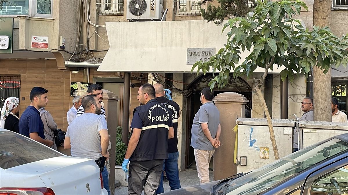 Şanlıurfa\'da Hukuk Bürosunda Ölü Bulundu