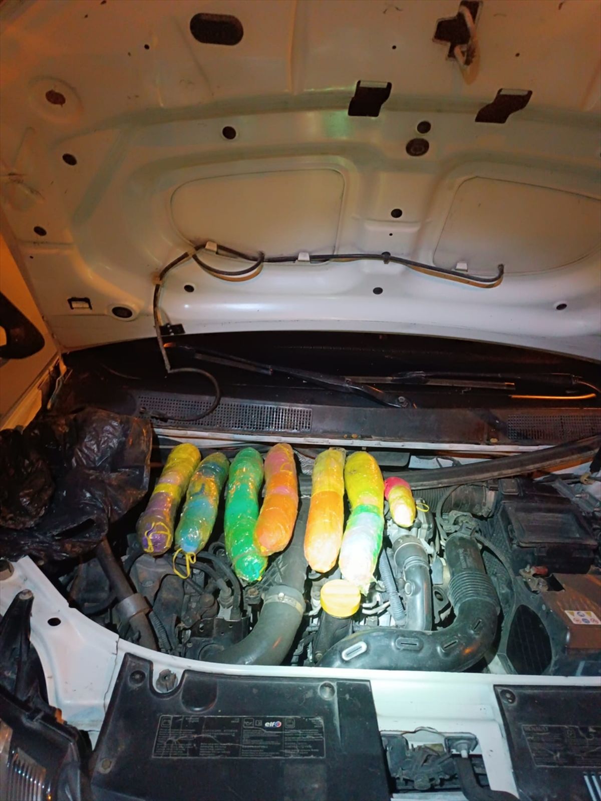 Siverek\'te Otomobilde Uyuşturucu Ele Geçirildi