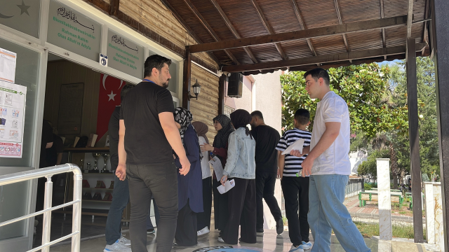Simitçinin uyarıları yetmedi! Saniyelerle sınava giremedi