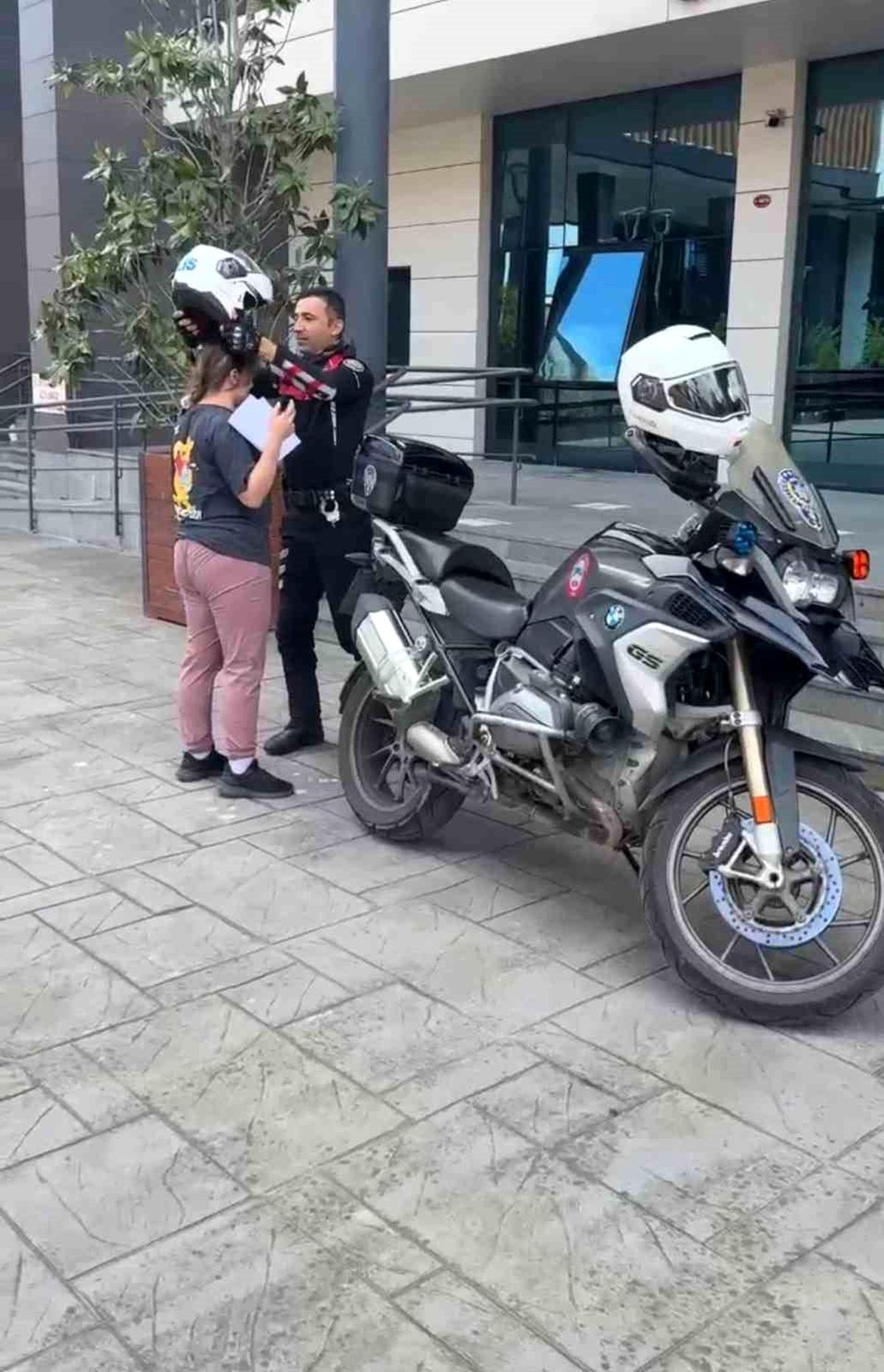 Polis, Adayı Sınava Zamanında Ulaştırdı