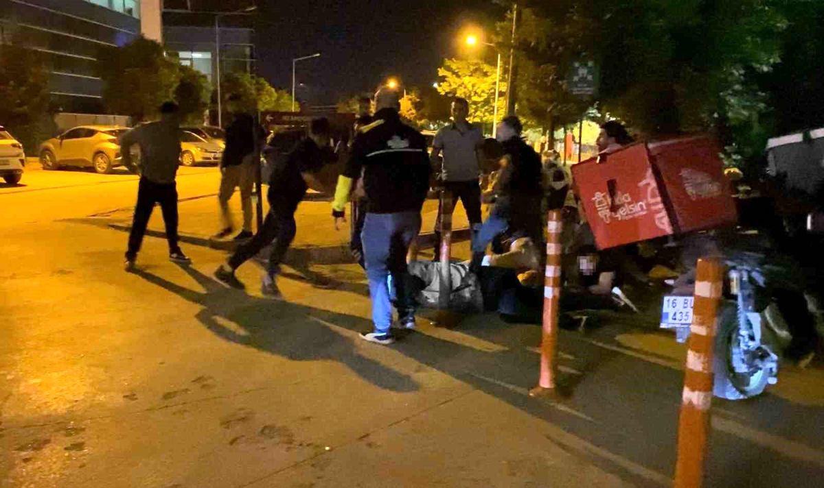 İnegöl\'de Motokuryeler Arasında Kavga