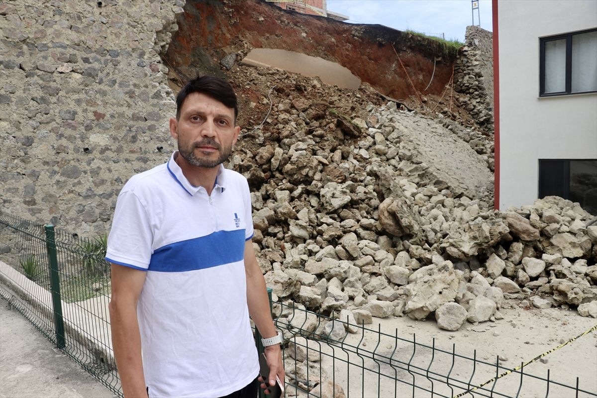Trabzon\'da İstinat Duvarı Çöktü